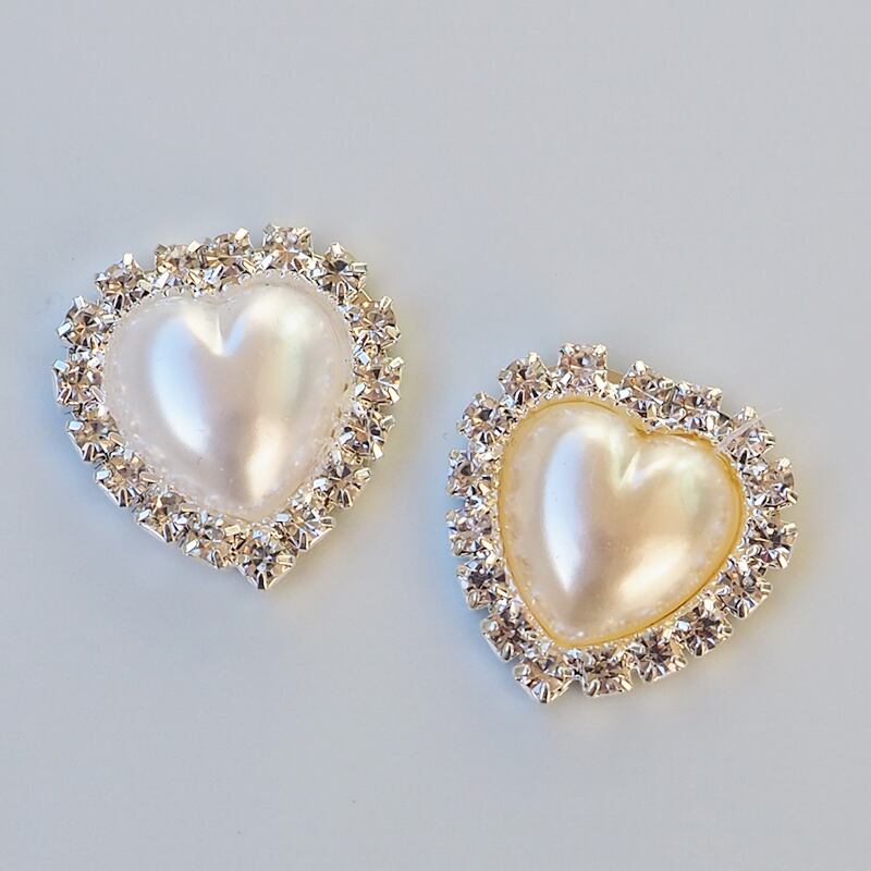 1個 50円】20mm パールハート センターパーツ 白 アイボリー 