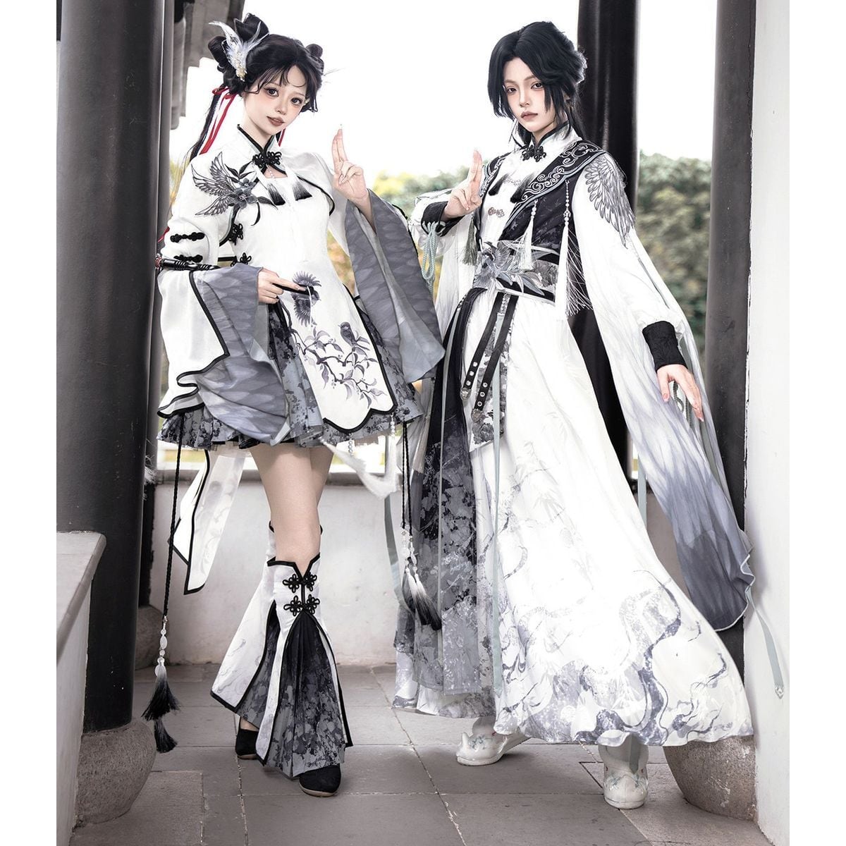 白磁に舞う墨花・振袖チャイナセットアップ：Ver.A | Maiden's Rêve