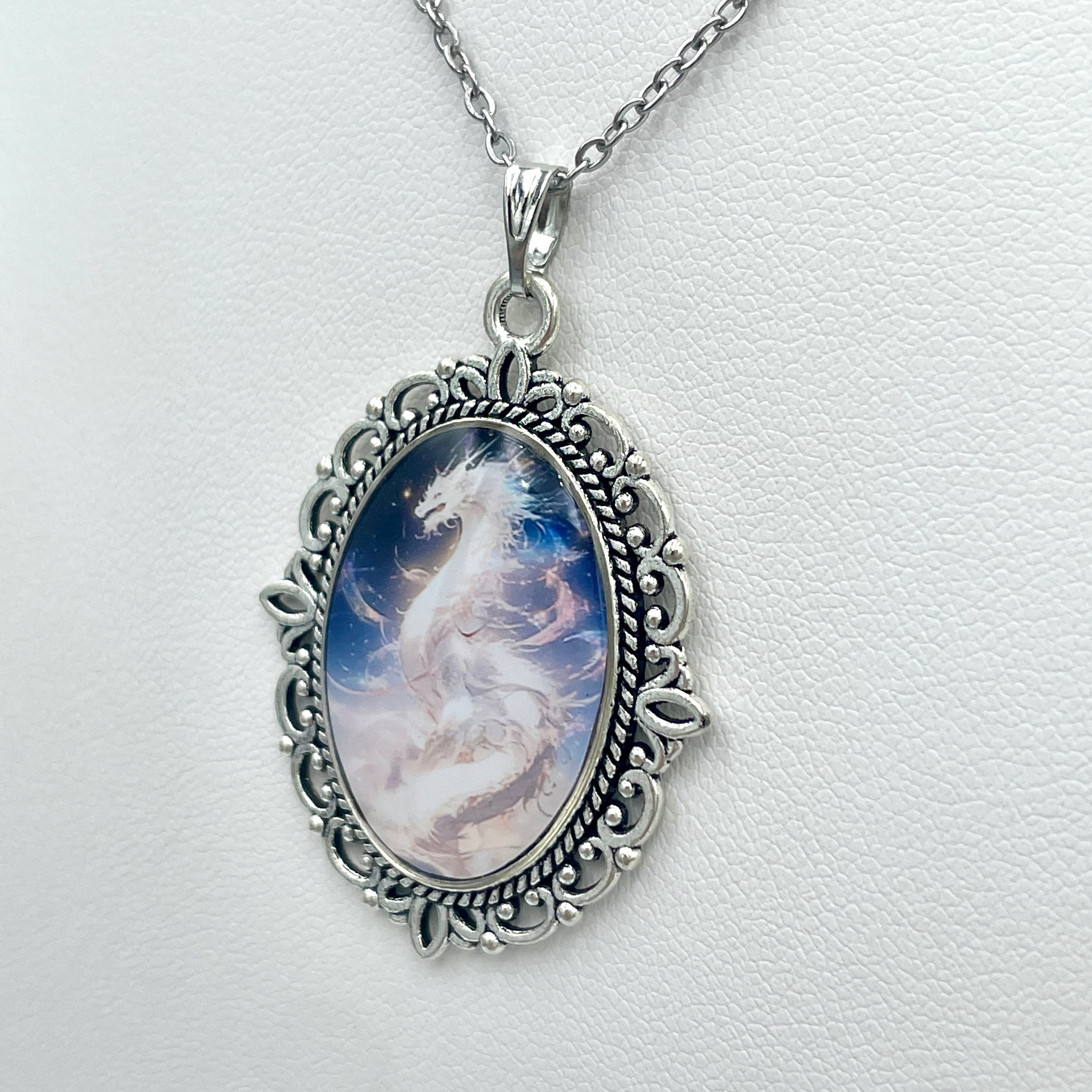 龍神様の加護ネックレス 最強の運気】白龍さまのネックレス/龍神 | 縁起屋 春日