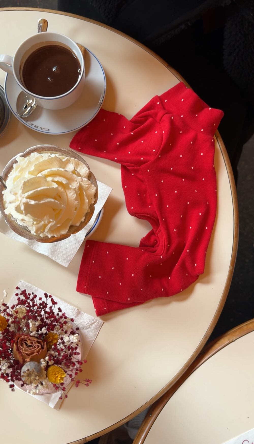 【送料無料】綿95%素材で作られた肌触りの良いロンパース(RED)