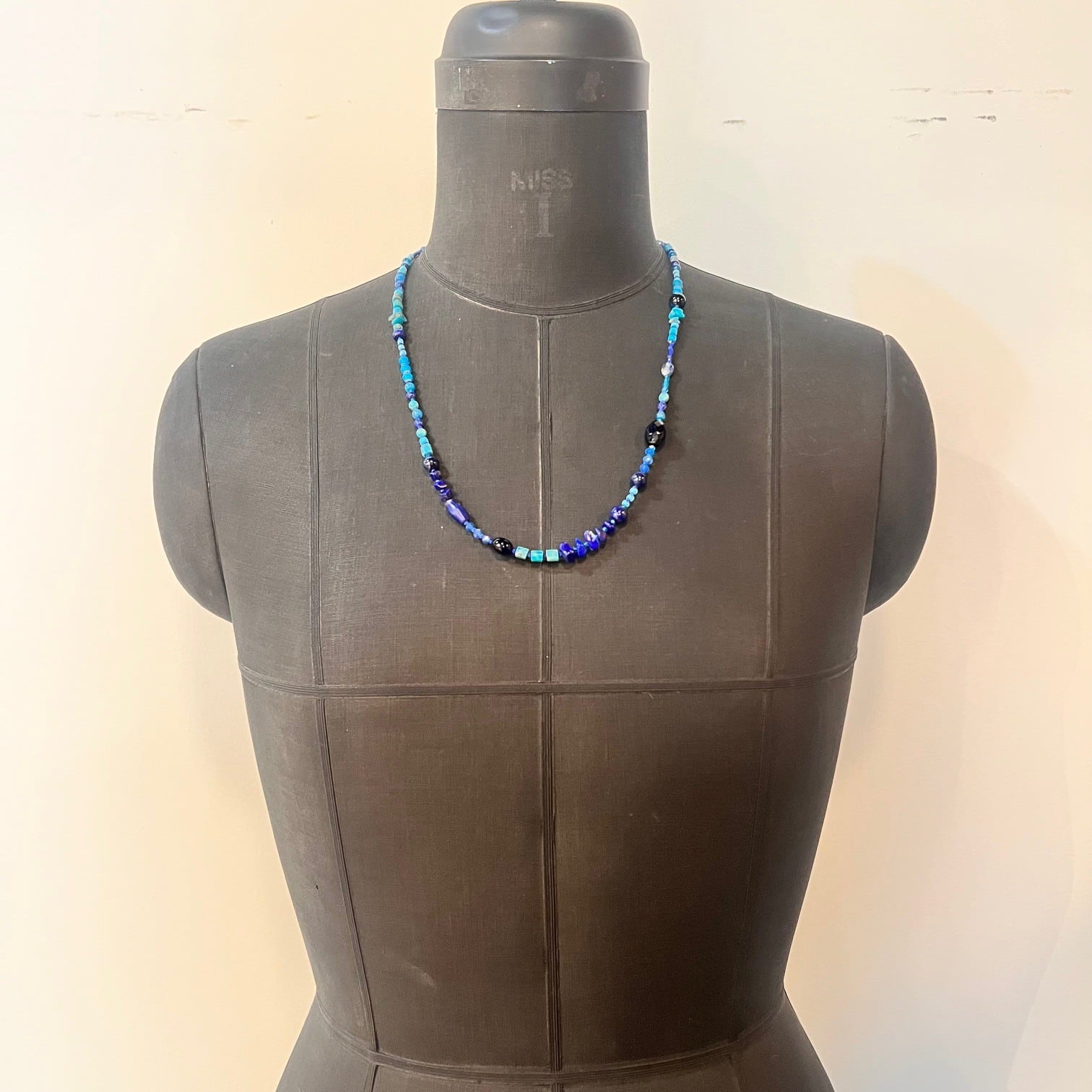 gunda<ガンダ>VEIN NECKLACE/Blue [ヴェイン ネックレス/ブルー gunda<ガンダ>VEIN NECKLACE/Blue [ヴェイン ネックレス/ブルー