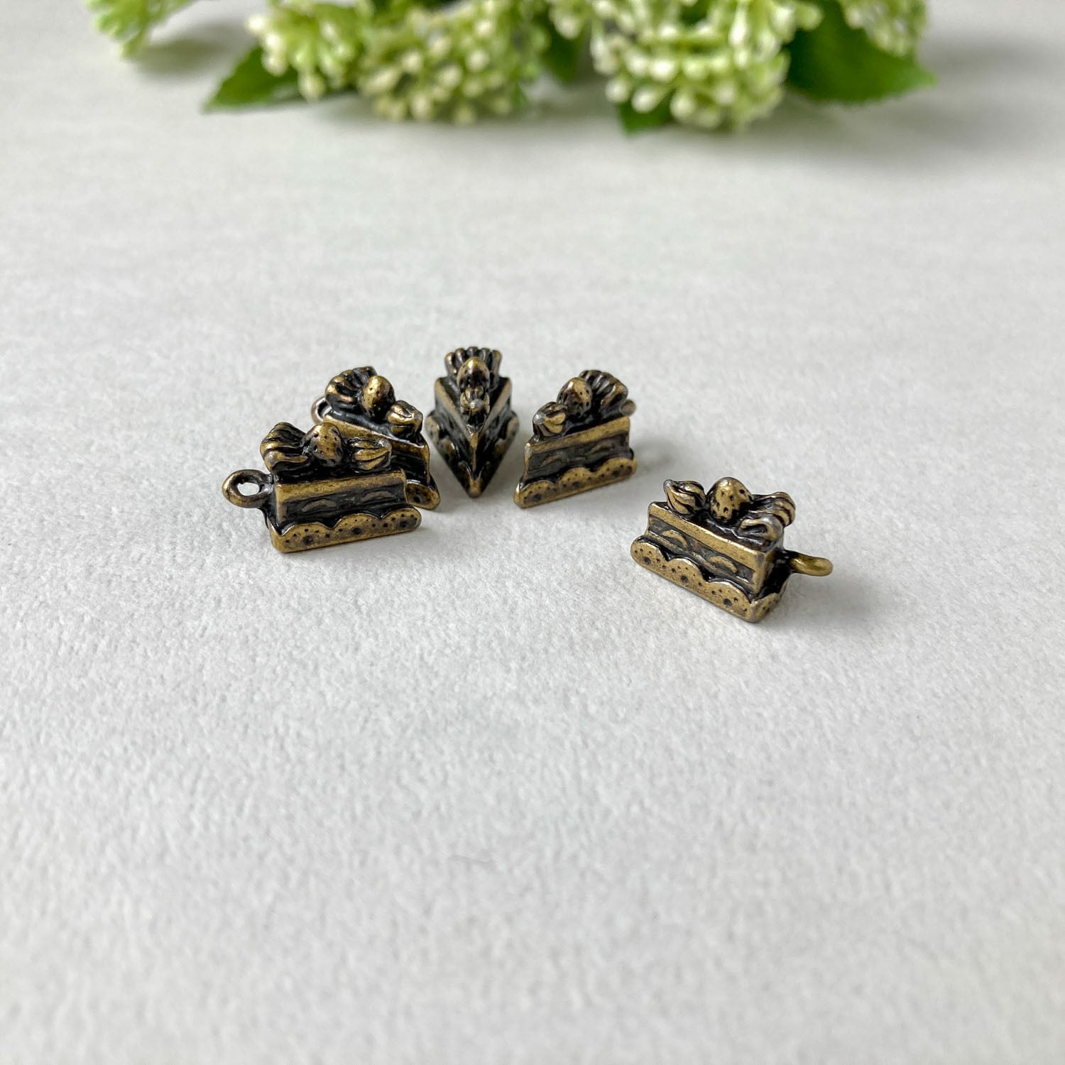 アンティーク　ゴールド　チャーム アンティークゴールド | Dua-アクセサリーパーツショップ