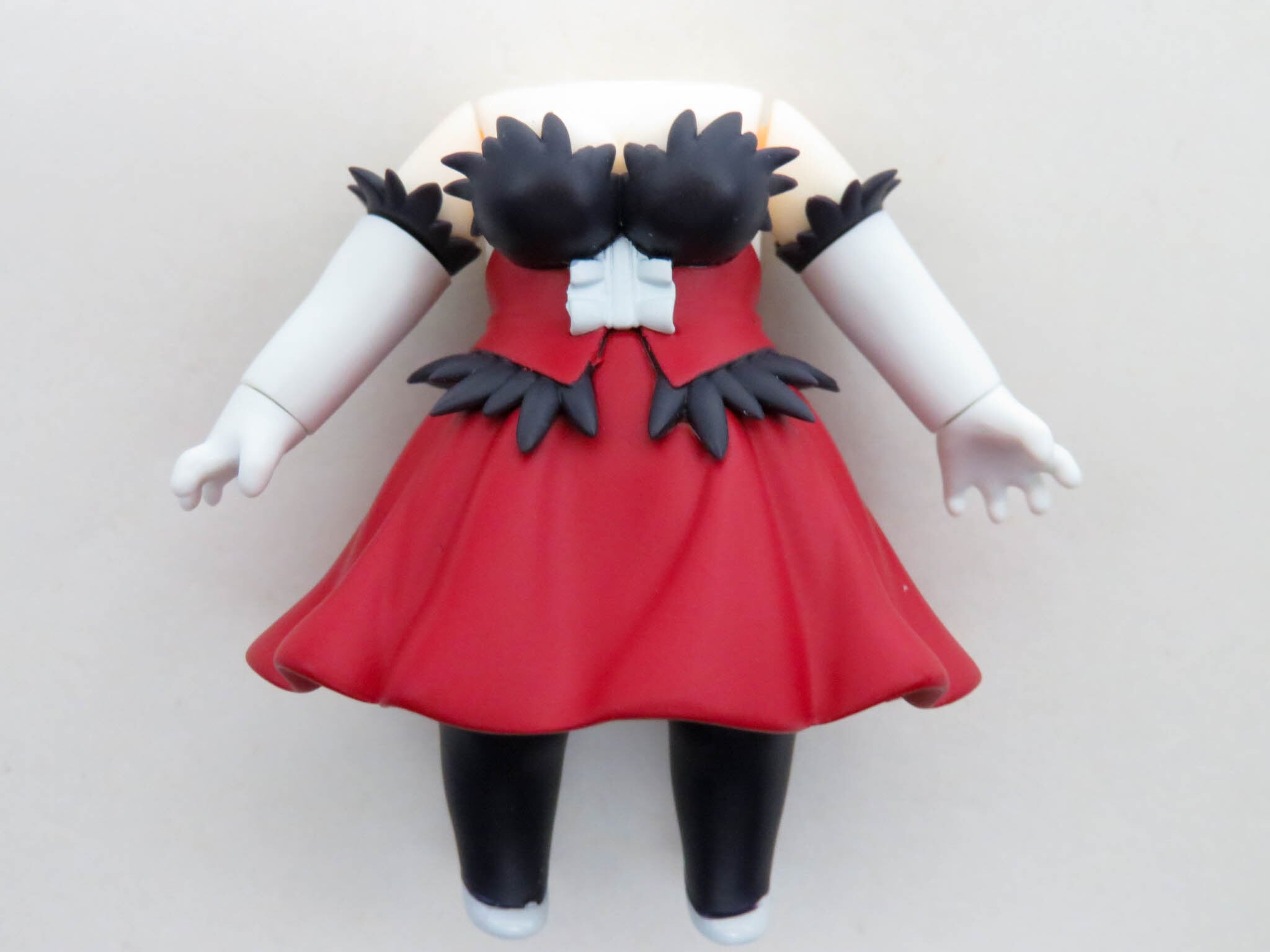 再入荷(A-ランク)【2634】 キスショット・アセロラオリオン・ハートアンダーブレード 体パーツ 異世界服 ねんどろいど