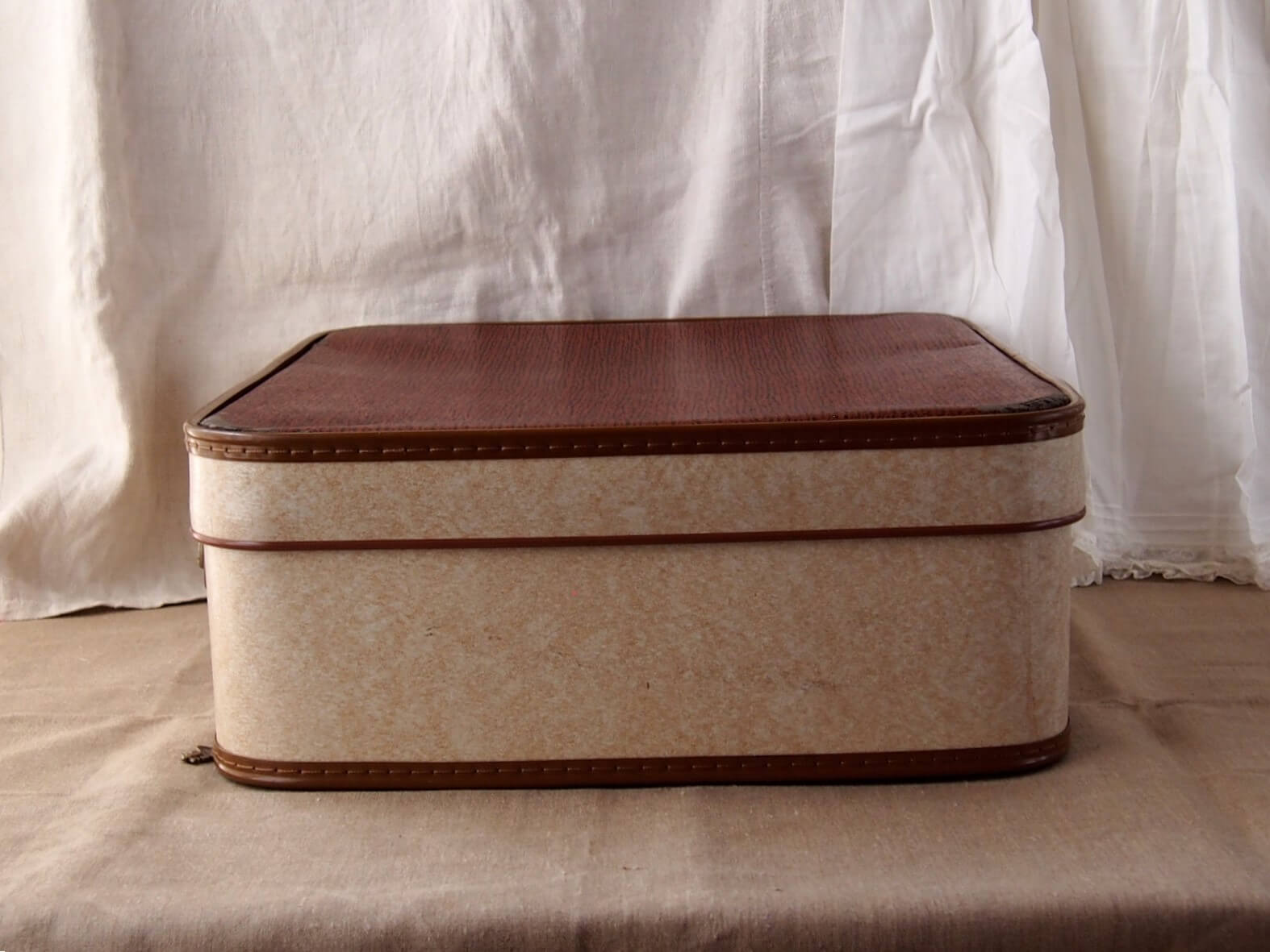 イギリスアンティーク スーツケース トランクケース | Bonny Bee