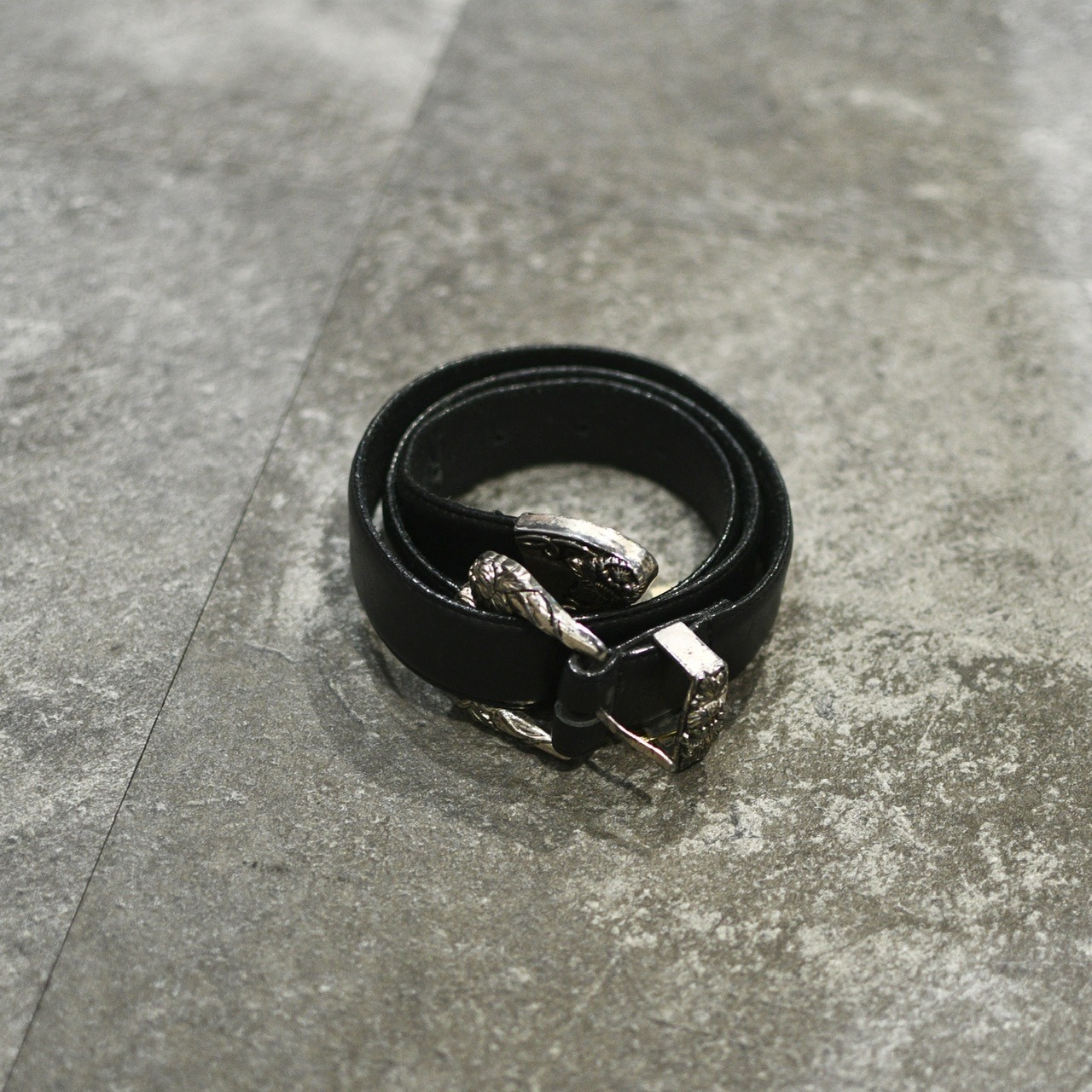 western black leather belt