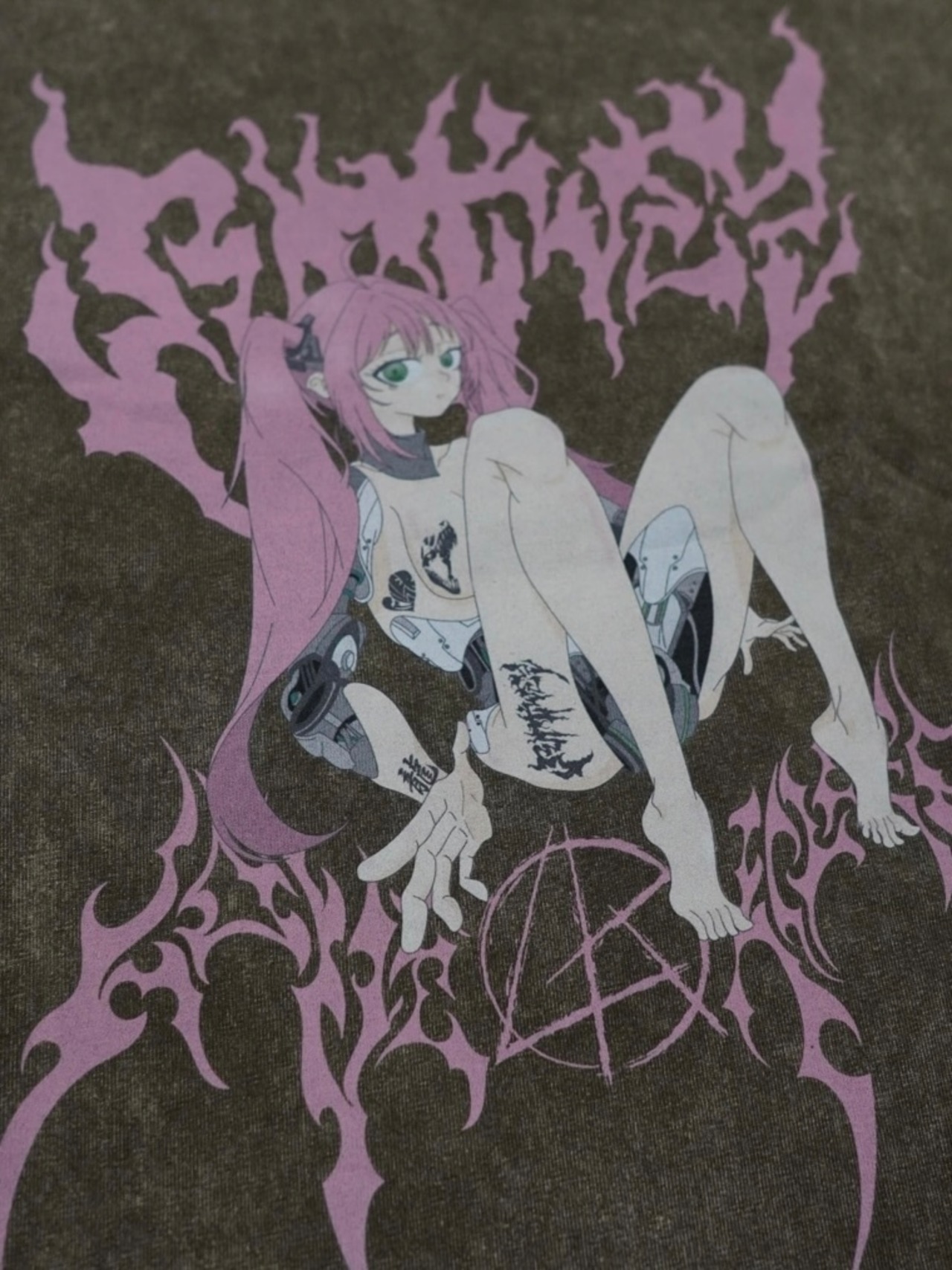 【LOVE KILLER】Pink humanoid Graphic logo T-shirt by ruptivey (3color)
