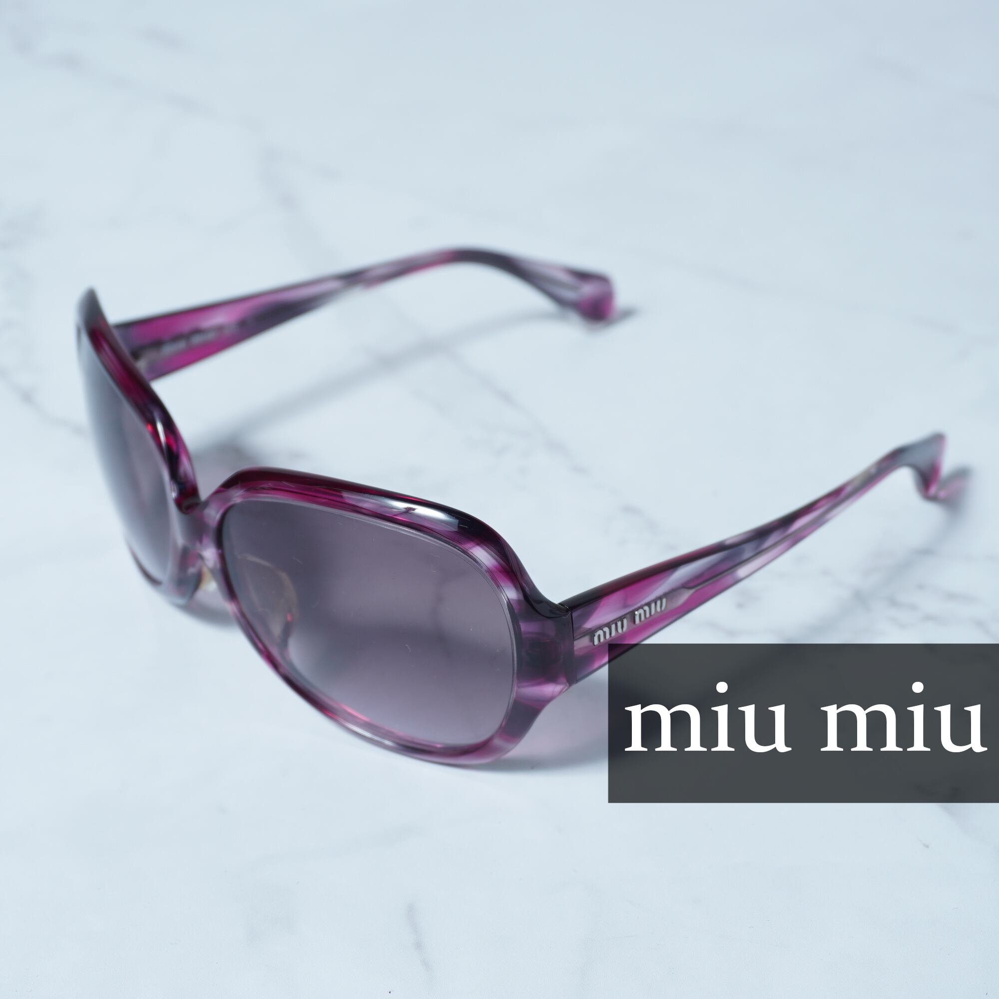 MIU MIU/ミュウミュウ サングラス ロゴ y2k カテゴリ