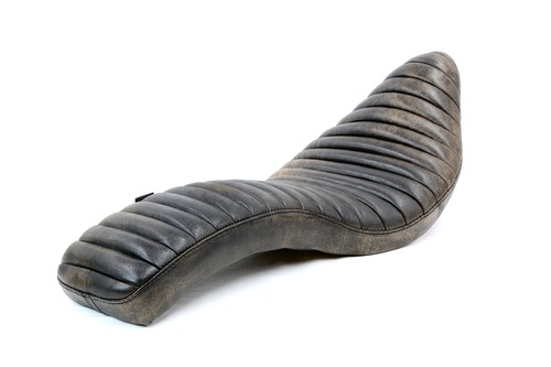 【抽選販売】クラックレザー : 60sクラシック コブラシート［タック&ロール］　(CCC02)