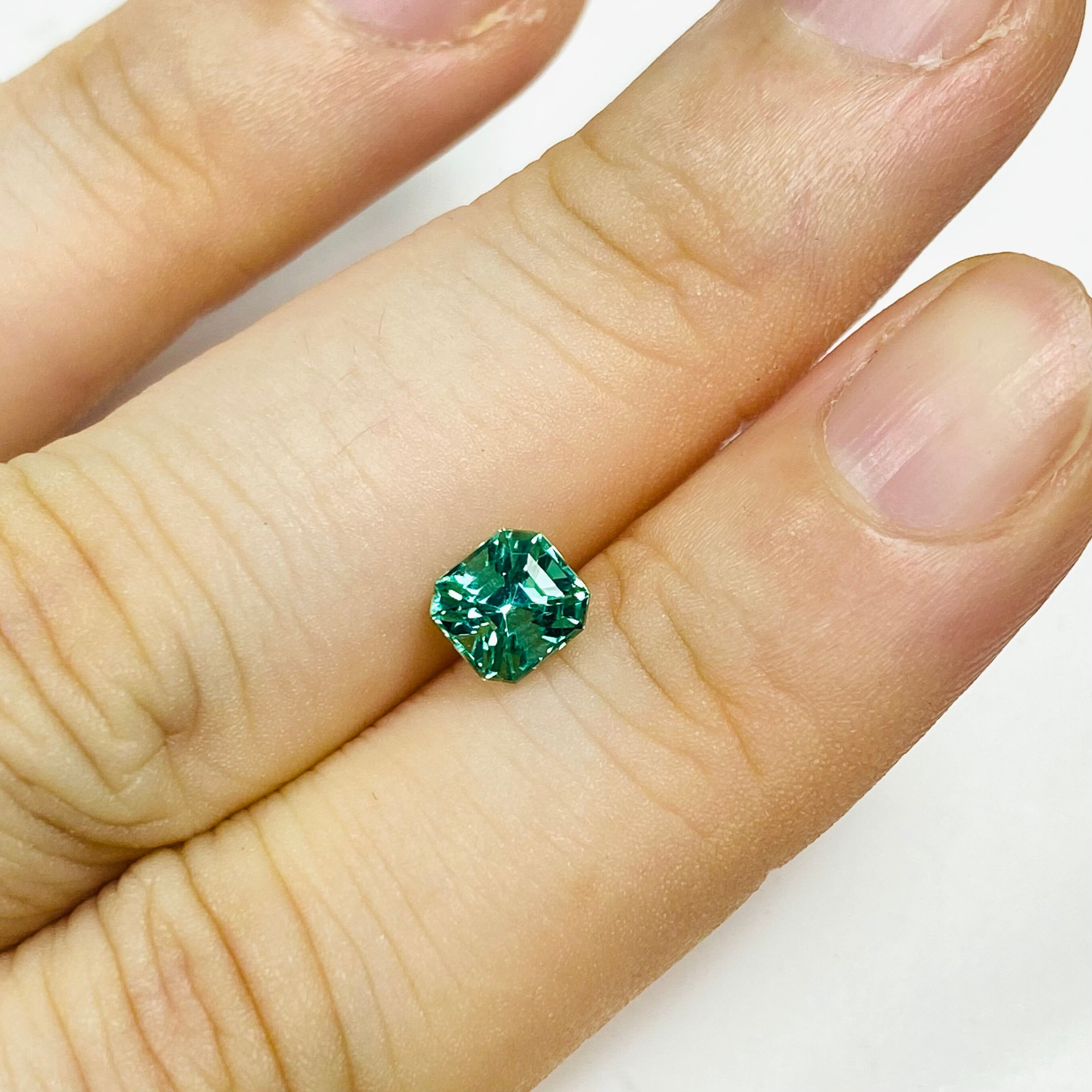 どこまでも澄んだトルマリン