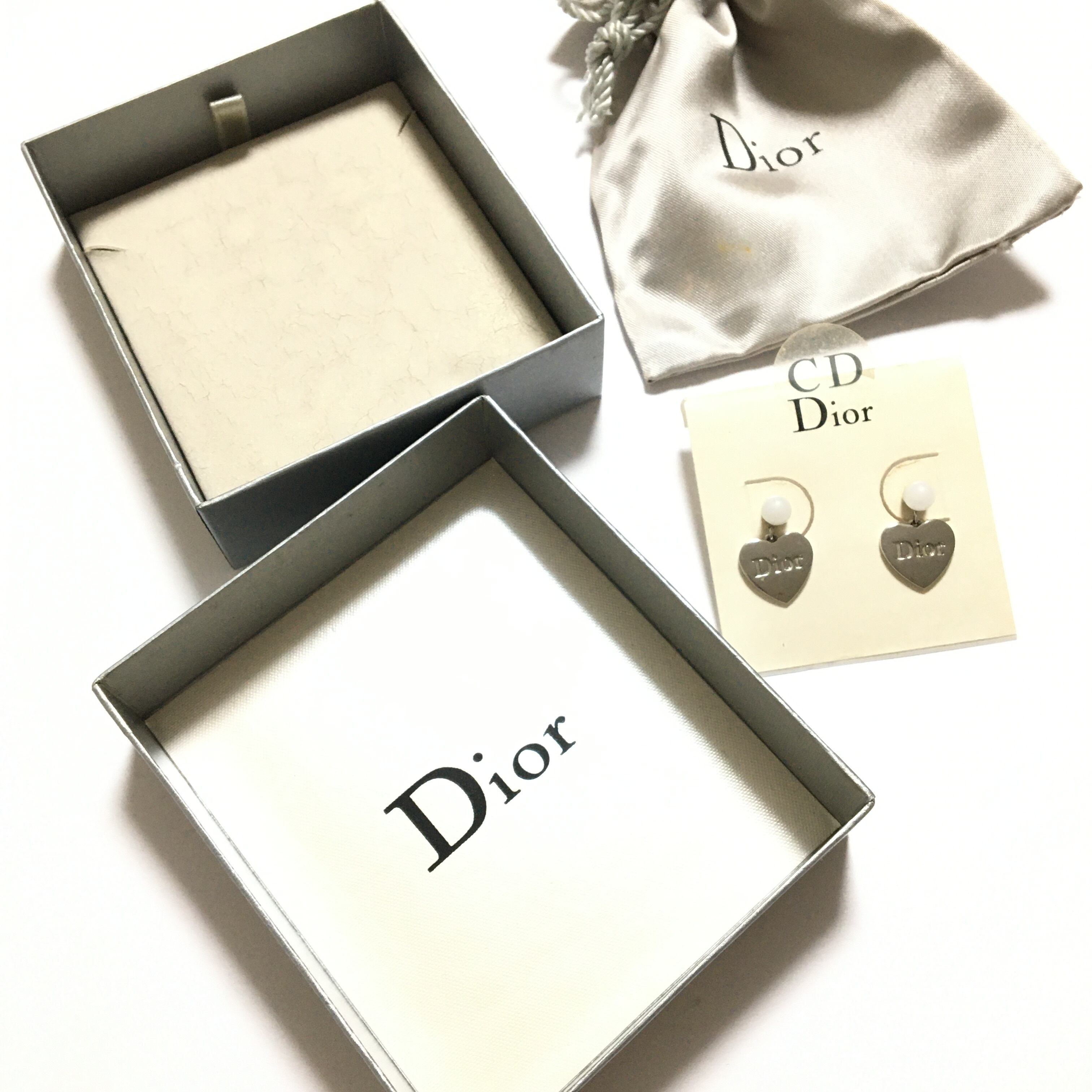 未使用】dior pierce accessory ディオール アクセサリー ピアス 未使用】dior pierce accessory ディオール アクセサリー ピアス