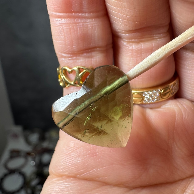 no.30 モルダバイト ハート 約14.7x13.6x7.4mm