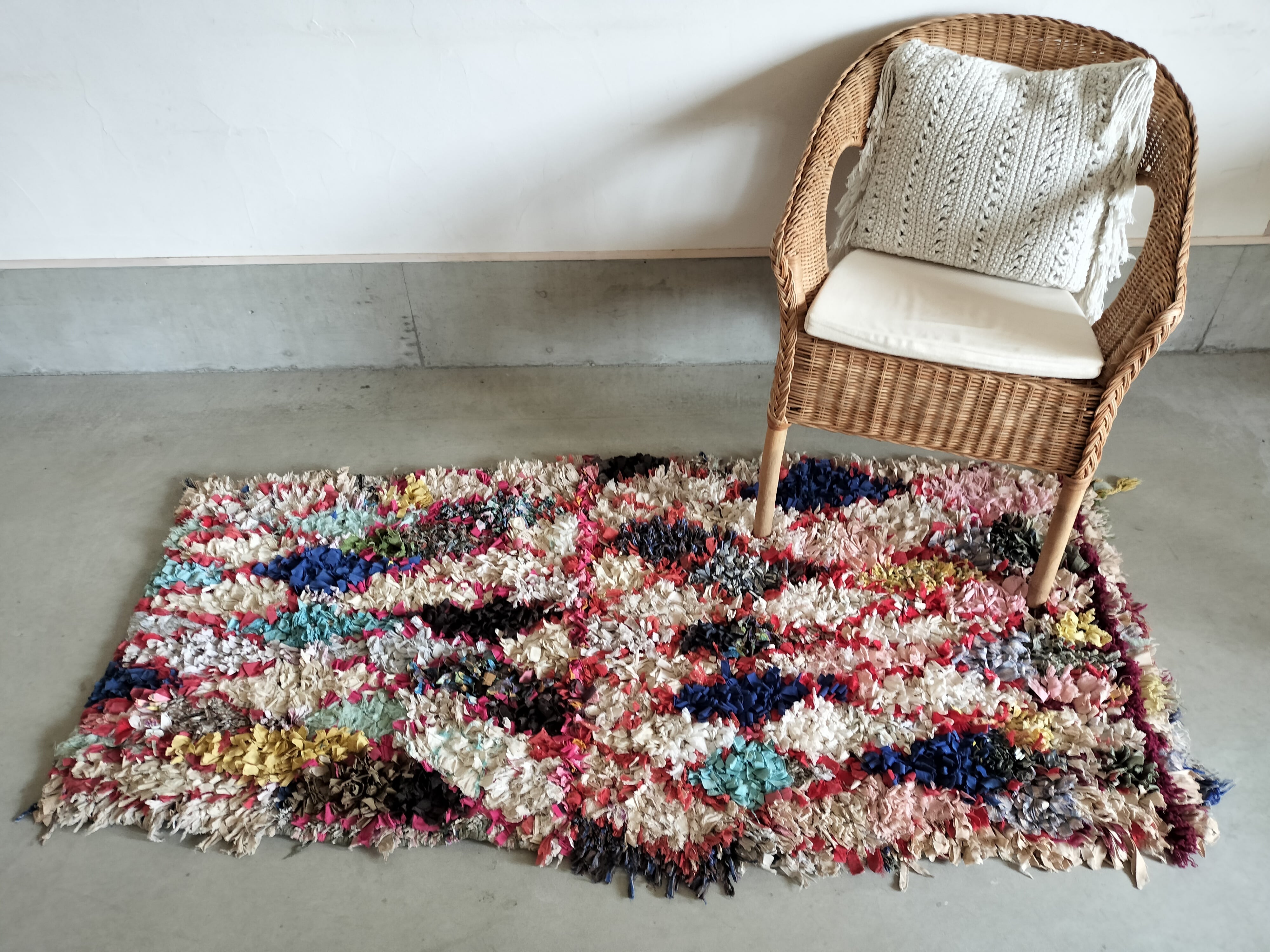 ブランド古着SAKURA　モロッコ　Boujaad rug ブジャドラグ モロッコラグ「BOUJADブジャド」ヴィンテージBJR002ピンク/Hibou