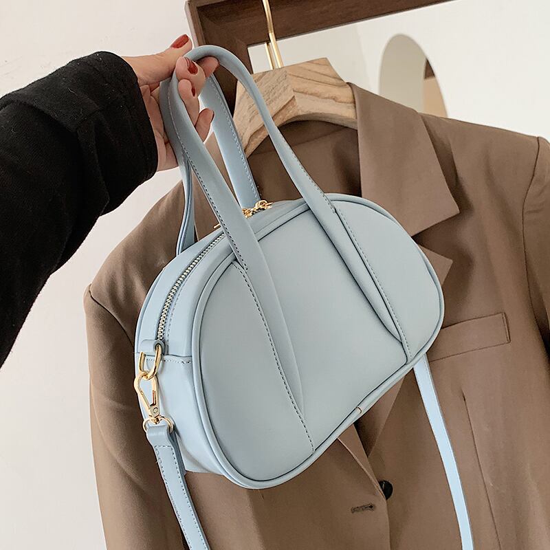 レッド メッセンジャーバッグ Tiancai_Wing_Bag86106843715