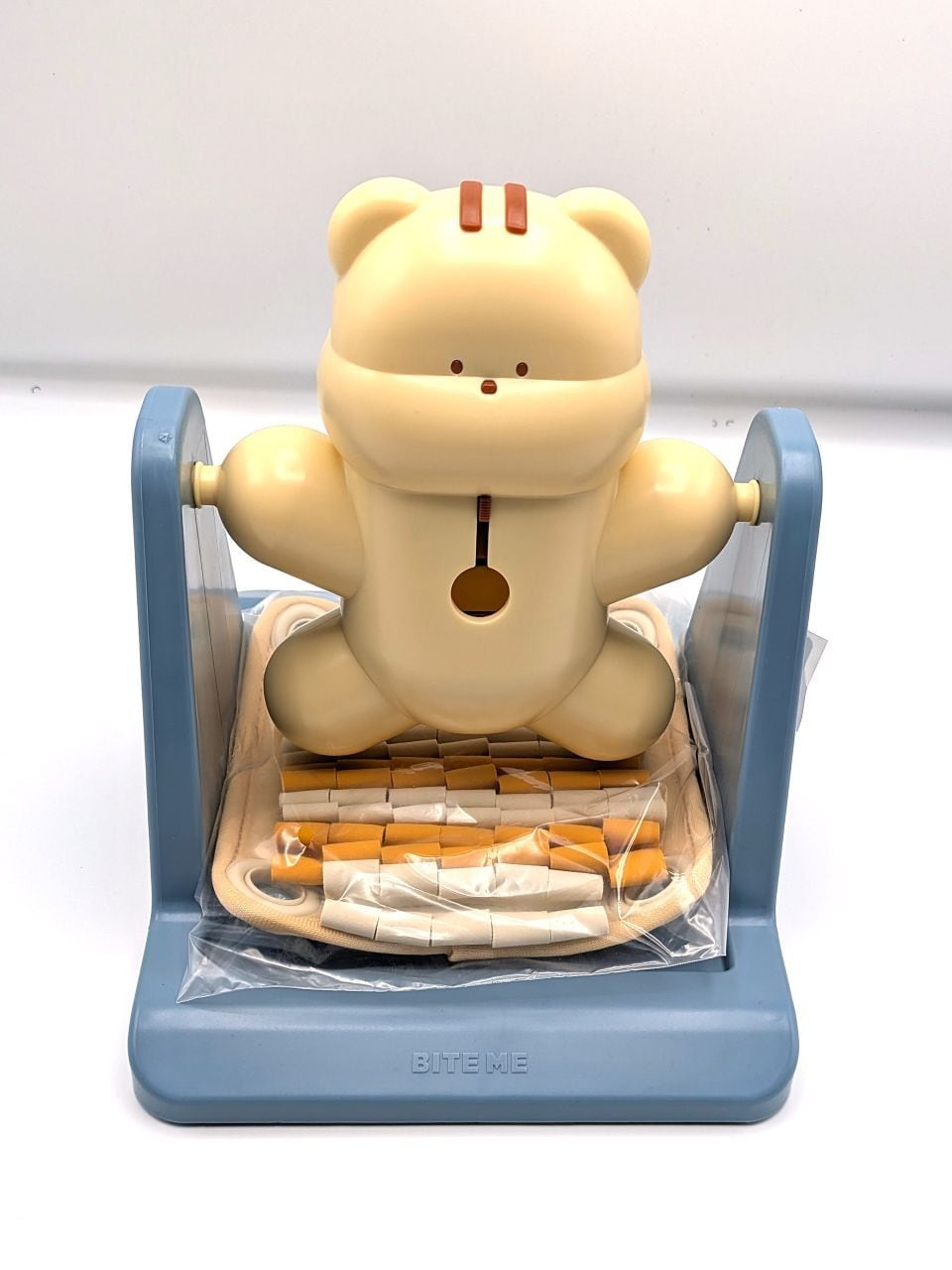 【BITE ME】ブレイングトイスピンアンドスナック　リス