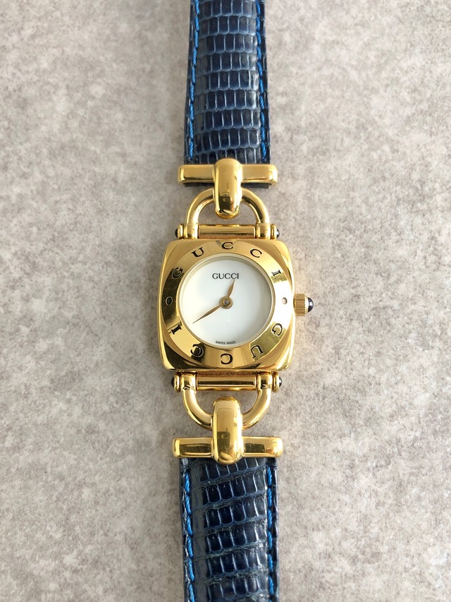 GUCCI グッチ 腕時計 ゴールド×ブルー ホースビット レザー ロゴサークル vintage ヴィンテージ オールド dfsa2j
