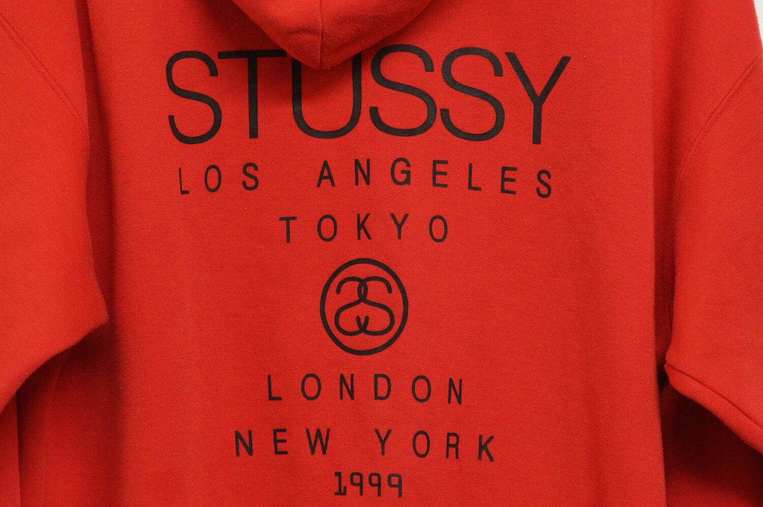 1555R2 STUSSY 1999 90s ワールドツアー パーカー 赤 アメリカ製 MADE IN USA メンズ古着 サイズL |  ANTIQUE JOHN アンティーク ジョン powered by BASE