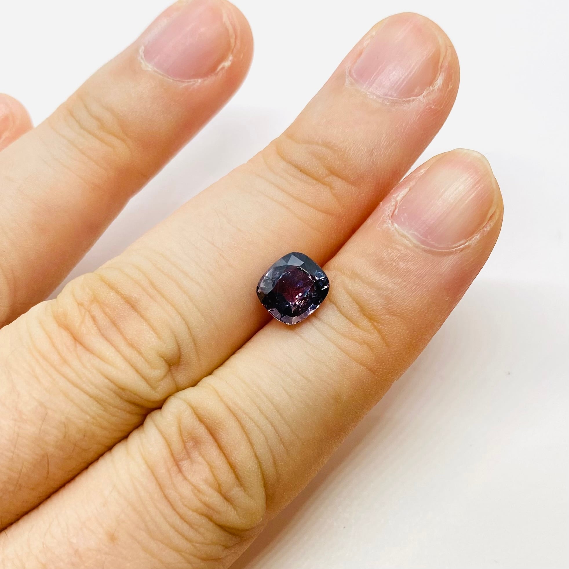 夕暮れ黄昏時 バイカラーサファイア