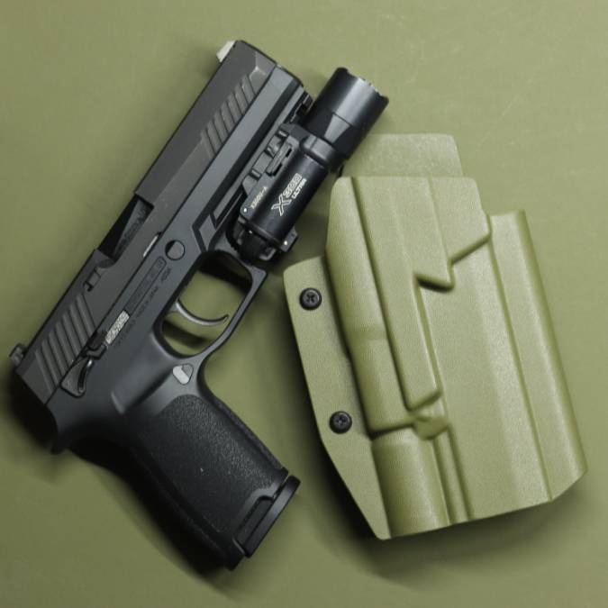 六七五 Sig P320 M17 X300U ライト 専用 カイデックスホルスター 右用