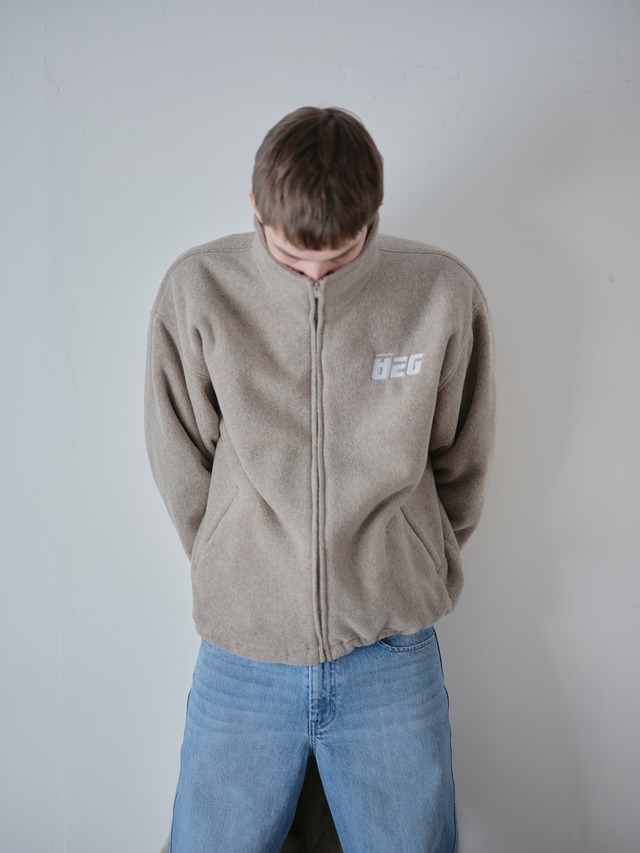 Abelia Edoward Goucha / STUDIO JUMPER