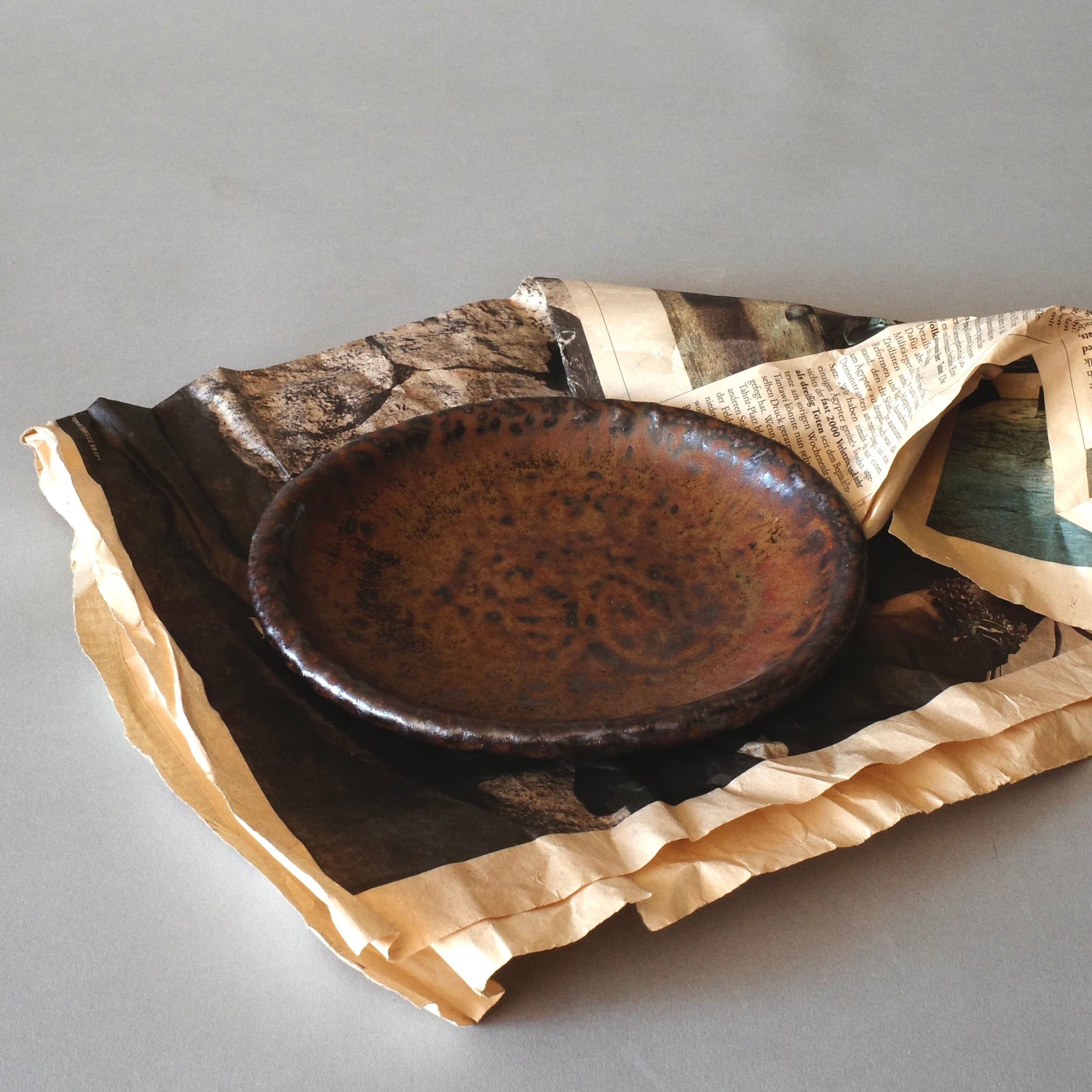14.手捻り楕円皿 | ceramic artist Tamako Ito 伊藤珠子の店
