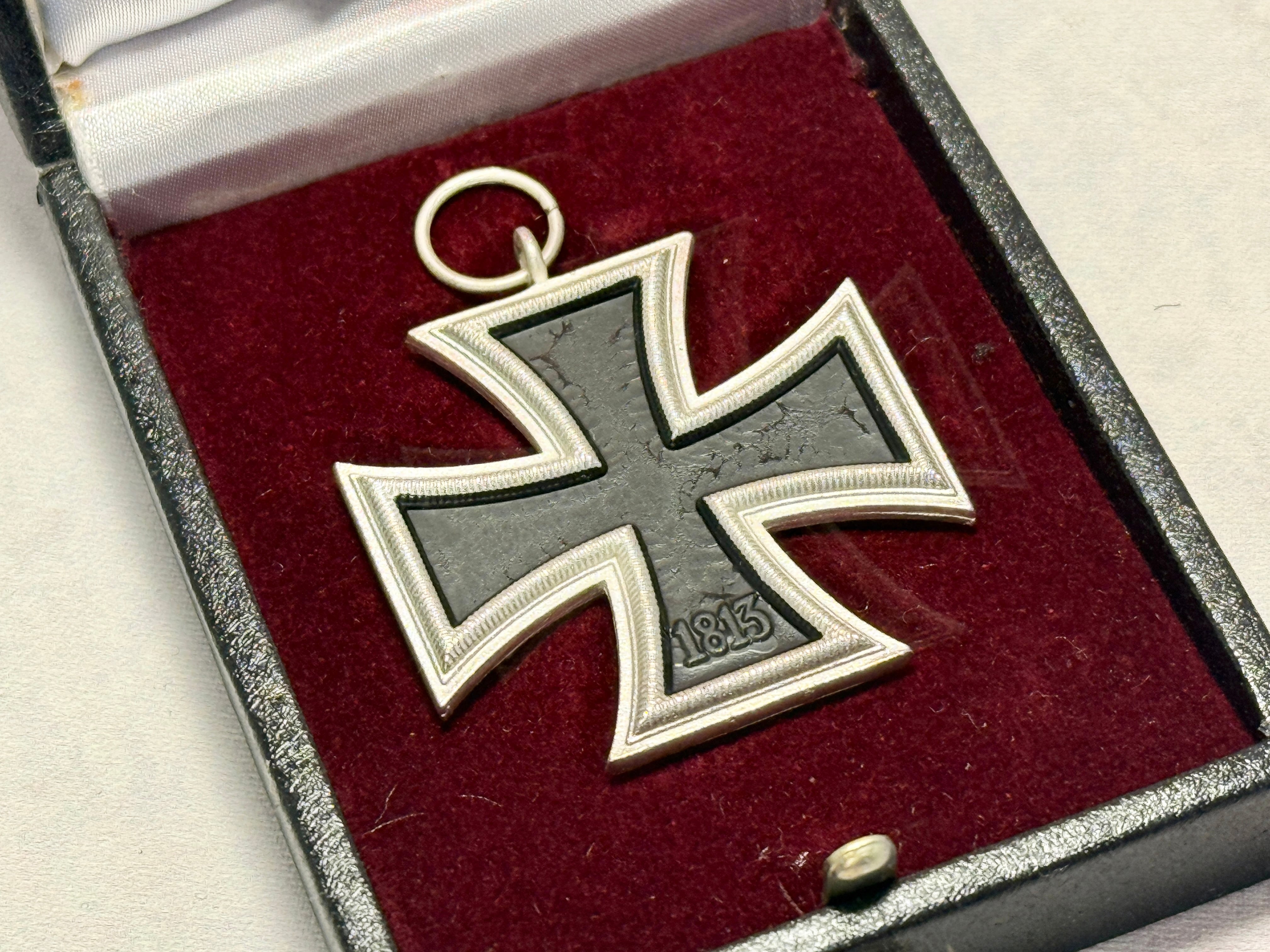 USED】WWIIドイツ軍 二級鉄十字章 | アイヘンバウム ミリタリア｜WWII