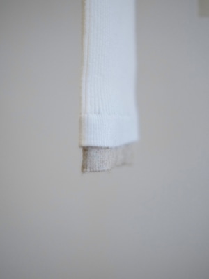 Bicolor Layered Off-Shoulder Knit / IVORY