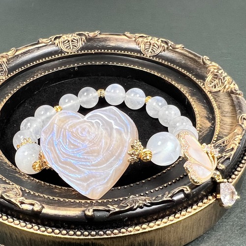 【ムーンストーン ハート バラ彫り デザインブレスレット】‪‪❤︎‬送料無料‪‪❤︎‬天然石 パワーストーン