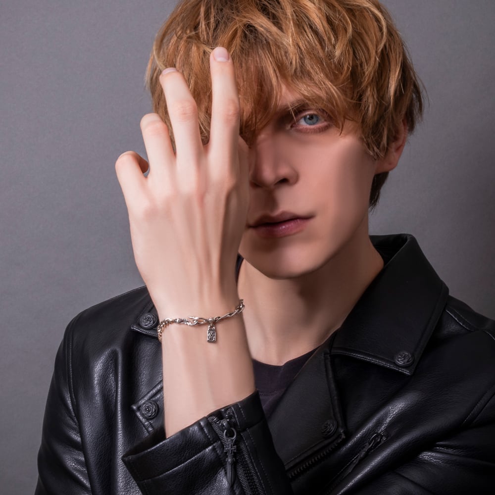 阿部顕嵐 愛用ブレスレット（近キョリ恋愛でも使用）ビンゴブラザーズ 阿部顕嵐 愛用ブレスレット（近キョリ恋愛でも使用）ビンゴブラザーズ