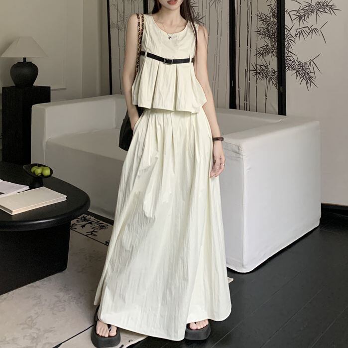 セットアップ ベルト付属 プリーツ ノースリーブ トップス セットアップ ベルト付属 プリーツ ノースリーブ トップス