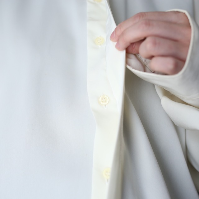 "刺繍" off white one-tone coloring design band-collar fry-front minimal shirt