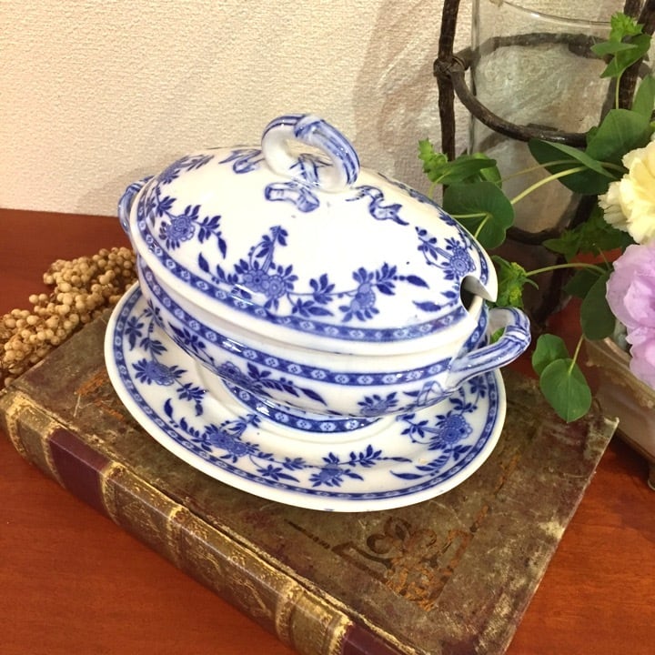 ミントン 19世紀の下皿付きチューリーン | Rosy Baby