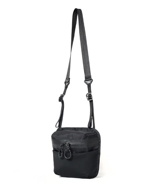 beruf サコッシュ ( ZIPPY 2.0 BLACK ) | couleur official shop