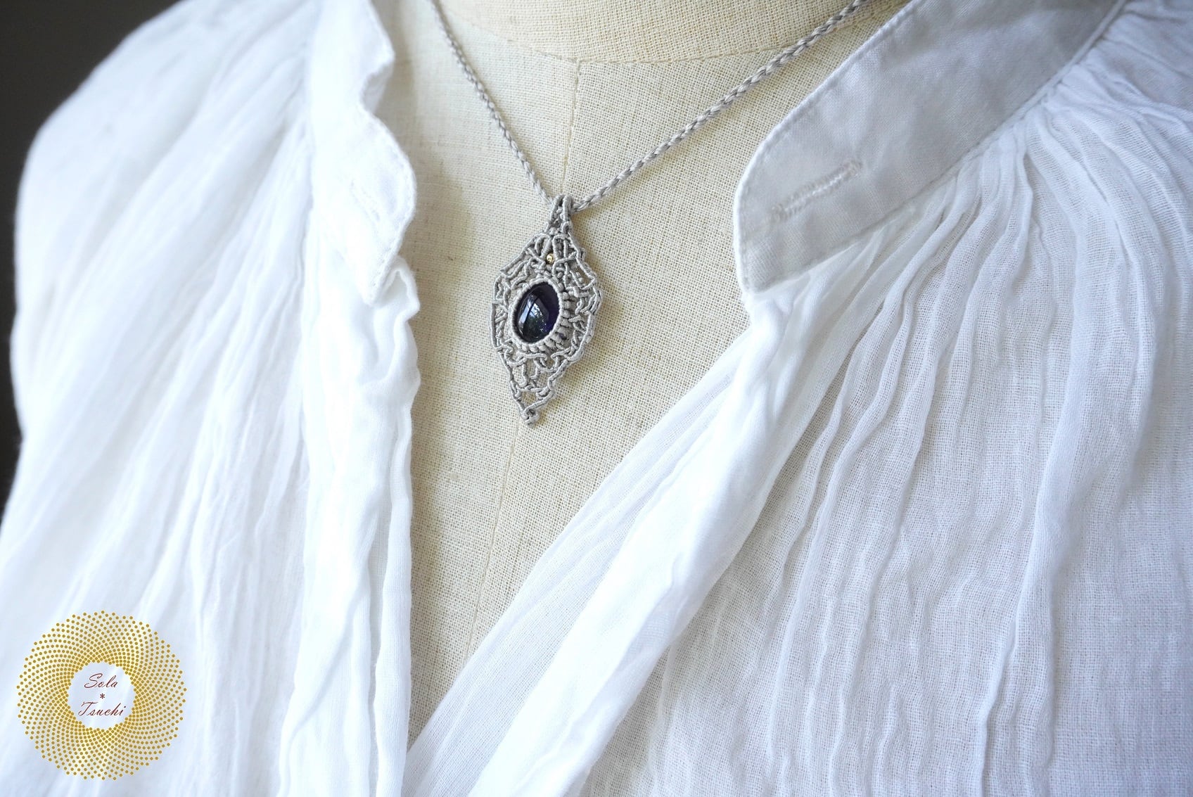 絹糸） アイオライトのマクラメ編みペンダント 〜Tag〜 | Sola*Tsuchi