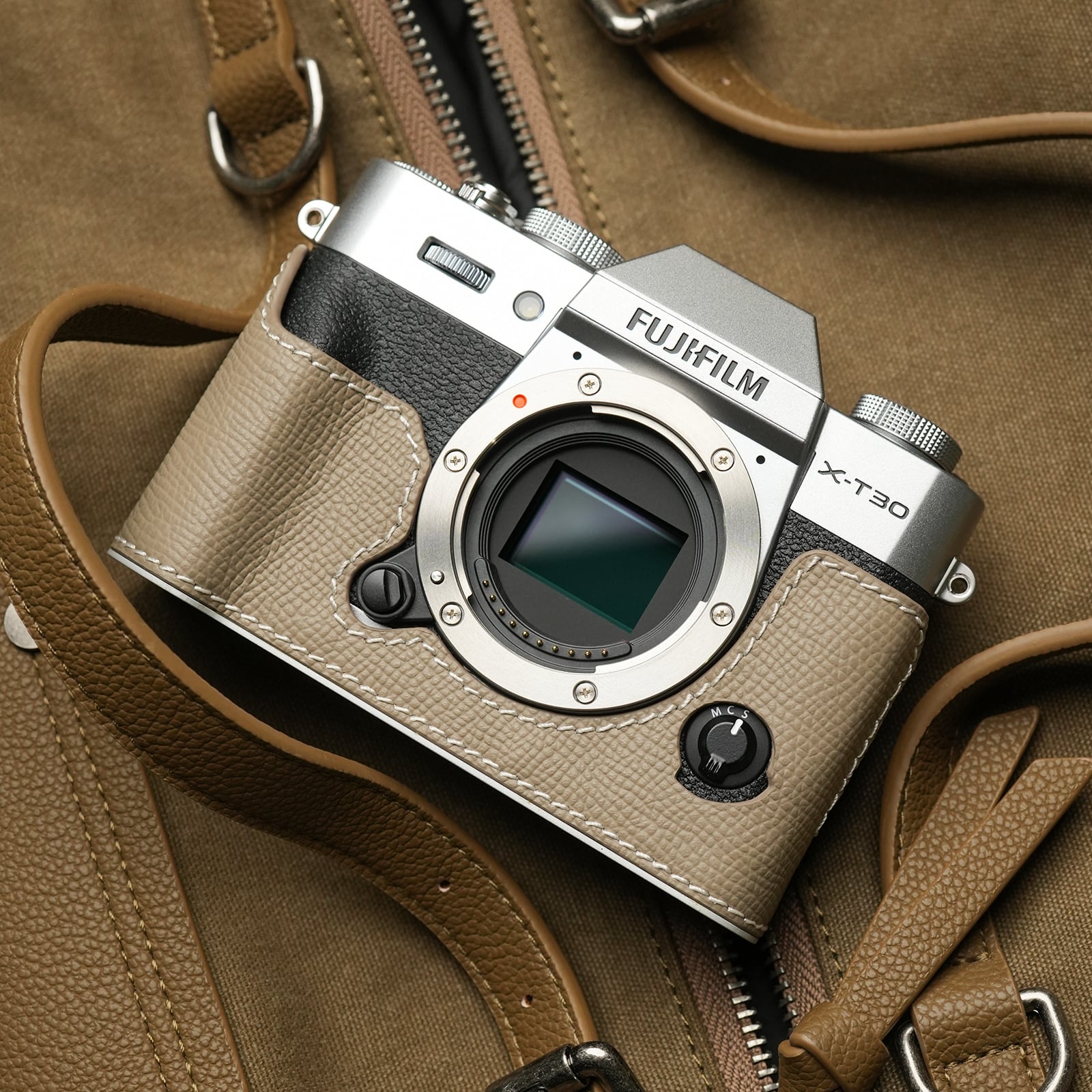 ご予約開始】フジフィルム X-T30 III 専用ボディーケース | Mr.Stone