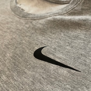 【NIKE】DRY FIT 半袖 Tシャツ ワンポイント スウッシュ L us古着