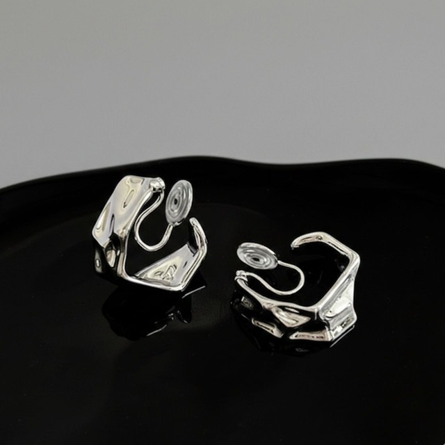 Molten metal ear accessory A00131