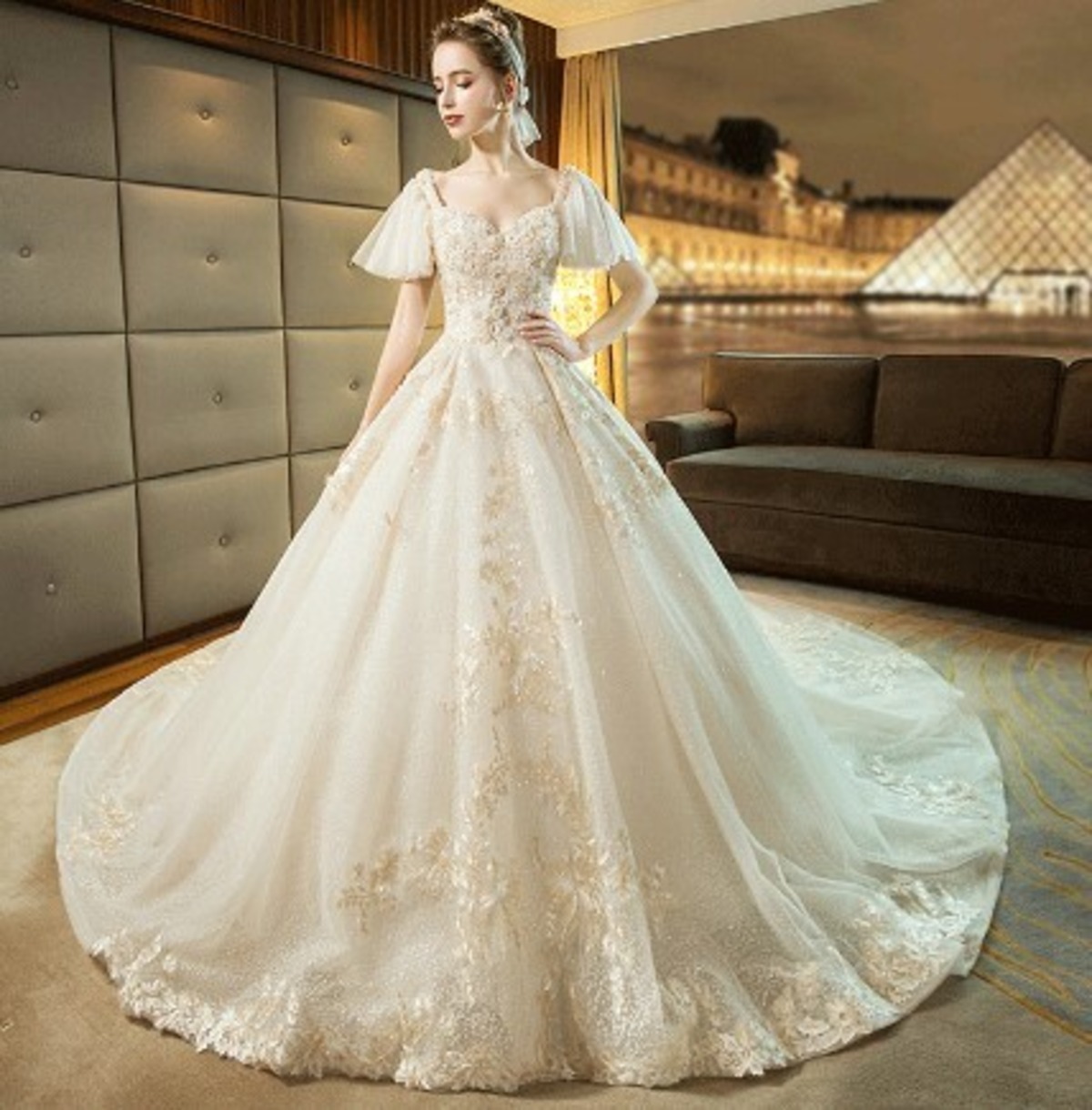 高品質！ ウエディングドレス シャンパン色 ロングトレーン 繊細レース  