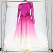 社交ダンス 衣装 スタンダード ドレス ワンピース パーティドレス 紫 白 ホワイト系 アカツキ商事 パープル系 チョーカー デモ レース ラインストーン 長袖 優雅な広がり 三層スカート 伸縮性 胸パッド付き おそろい ミディアム丈 イベント用 フェスティバル 着やすい デザイン性 高級感 女性用 洗練された きれい 目立つ シンプル おしゃれ 上品 コスチューム