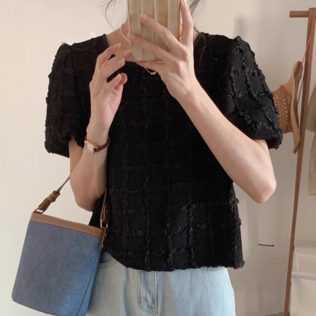 バックスリットパフスリーブカットソー