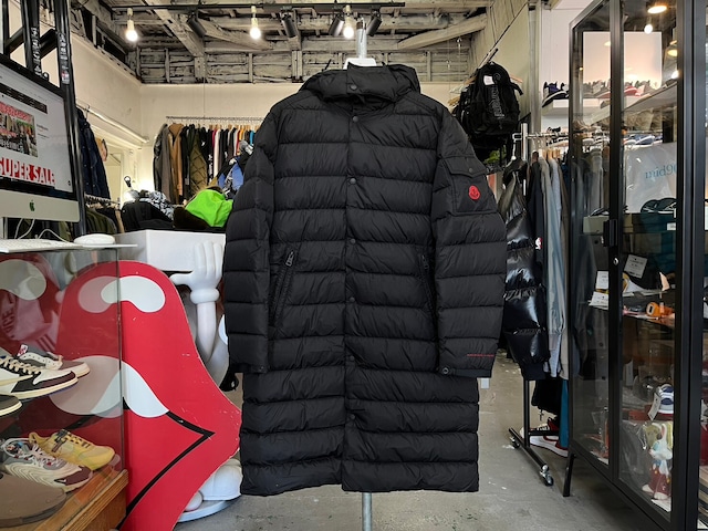 MONCLER BORN TO PROJECT NICAISE GIUBTTO DOWN COAT BLACK 4 04068