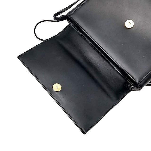 美品 ジャンニヴェルサーチ ショルダーバッグ メデューサ 03-23041509 美品 ジャンニヴェルサーチ ショルダーバッグ メデューサ 03-23041509
