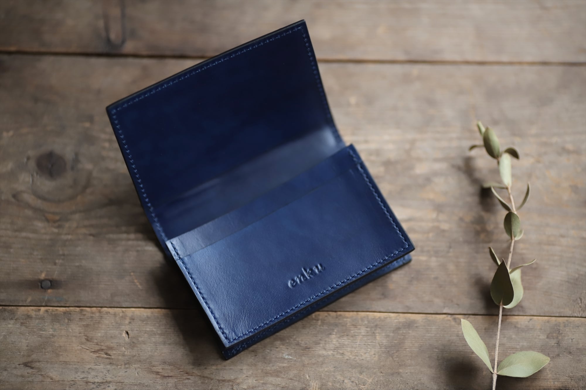 藍染革[migaki] 名刺入れ | enku Onlineshop