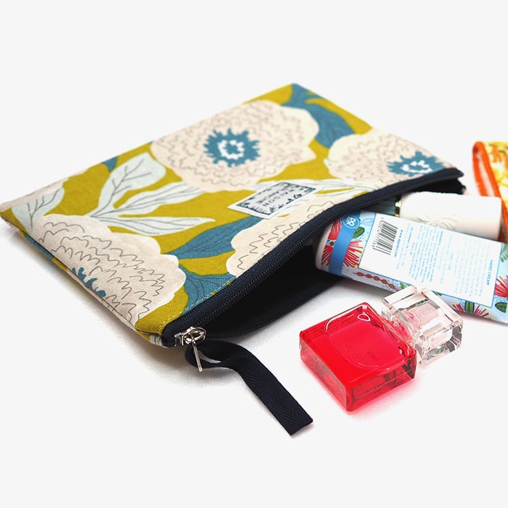60020019 マチあり フラット ポーチ （日本製/バッグ/花柄/ドット