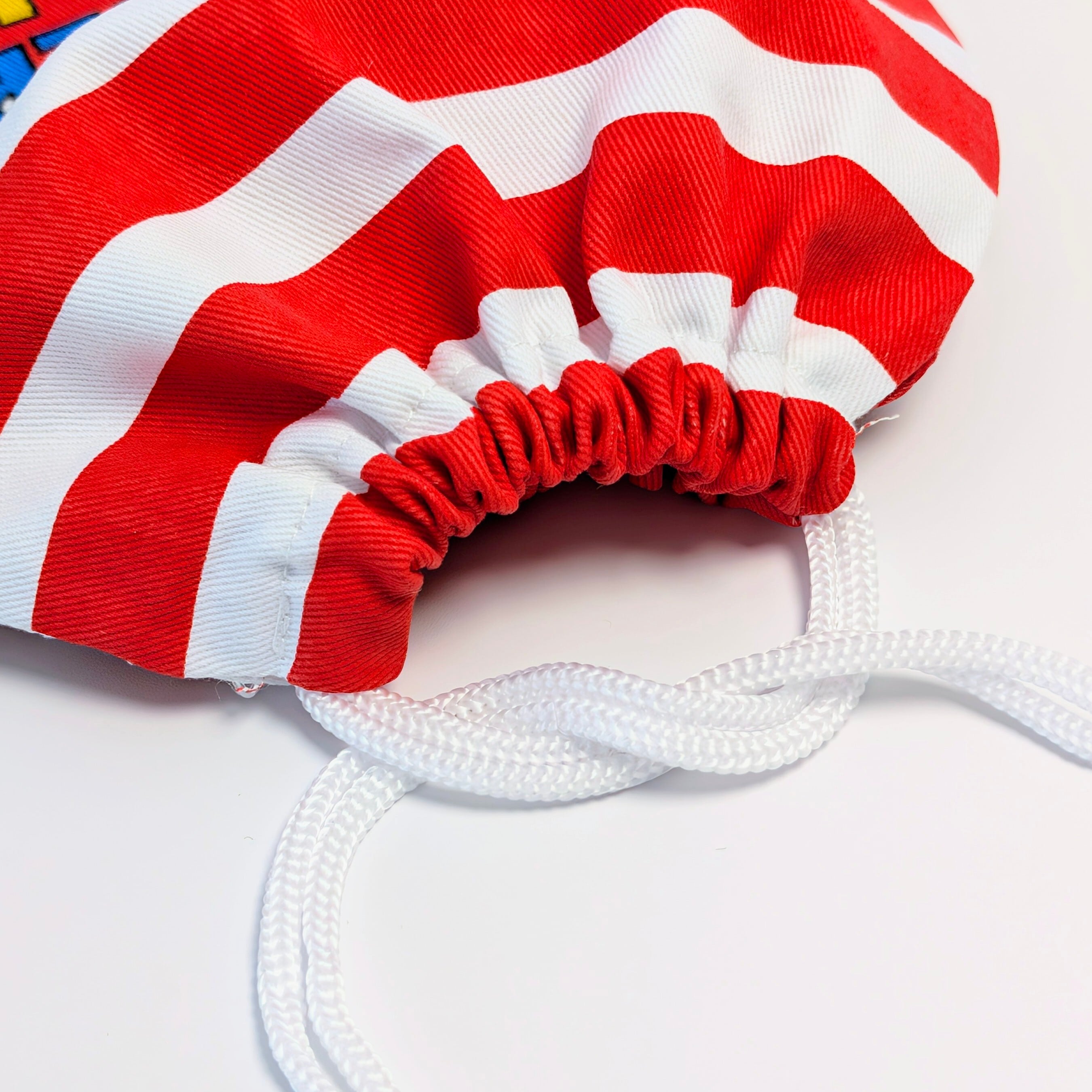 ✨️可愛すぎて何枚も欲しい♡✨️アメリカンキャラクターPURSE【 Where's Wally?（ウォーリーをさがせ！）】 ウォルドー / マーティン・ハンドフォード / 巾着袋 〚アメリカン雑貨 アメトイ〛