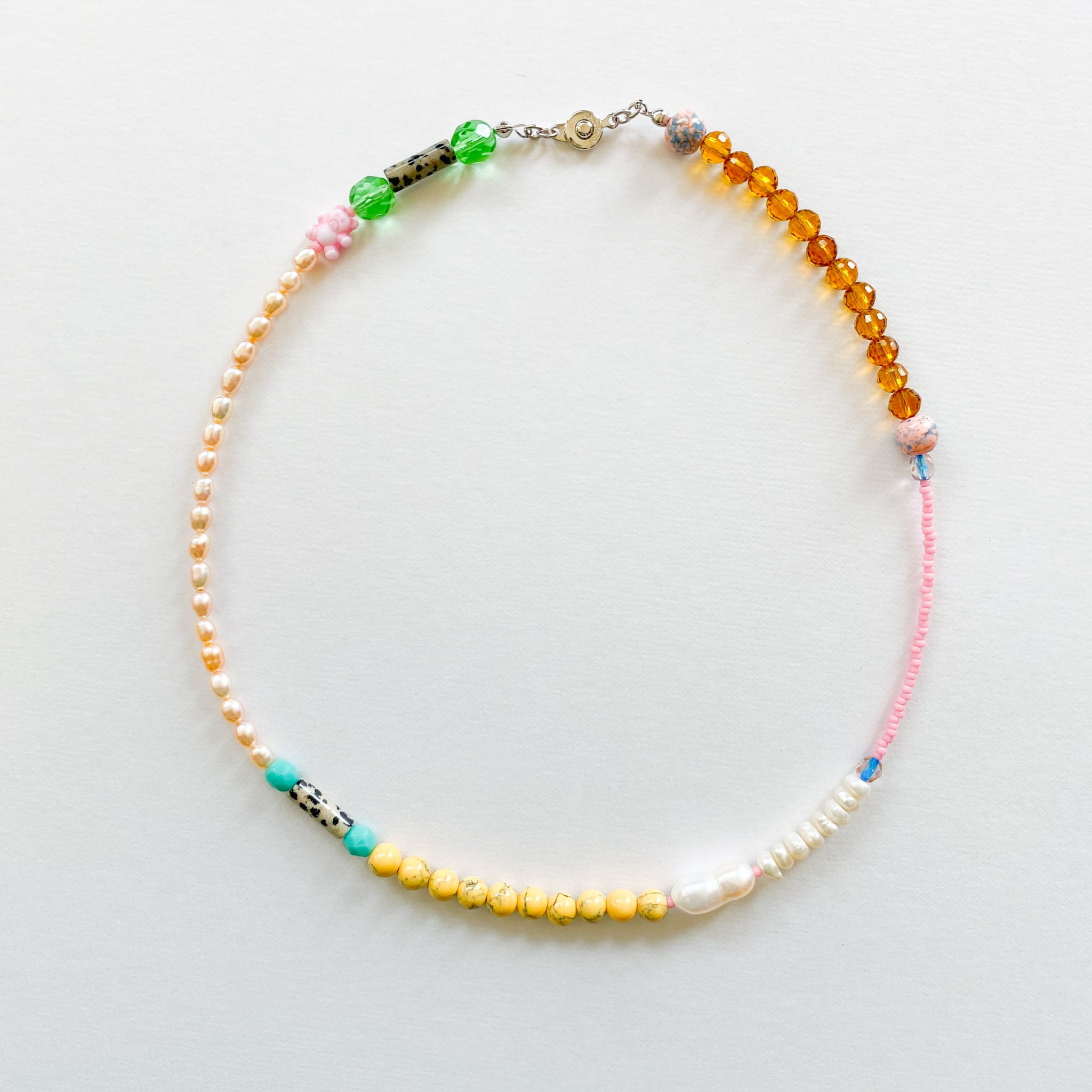 淡水パールとビーズのネックレス