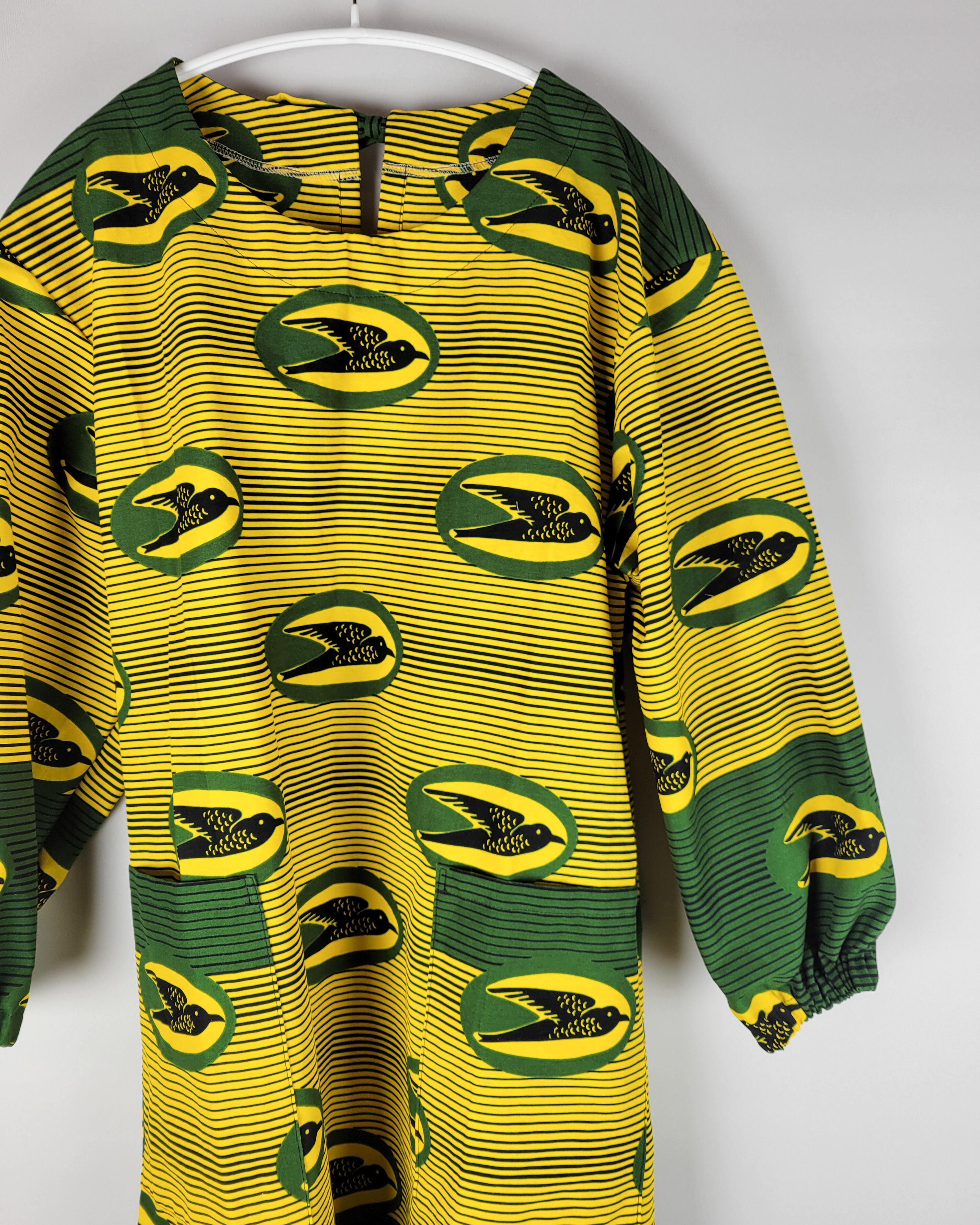 割烹着 yellow green bird | ilpunt