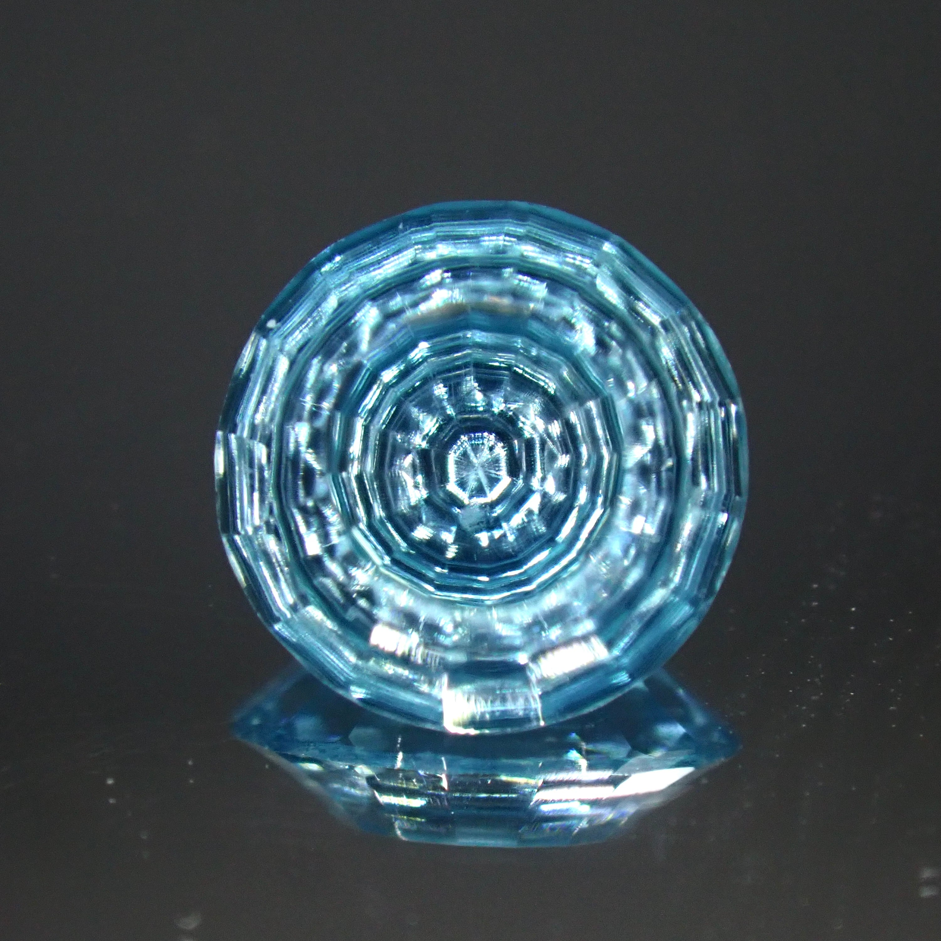 kirikoです！k18カメオの浮彫りブローチ kiriko様専用です！k18カメオの浮彫りブローチ 【公式通販】 kiriko様専用