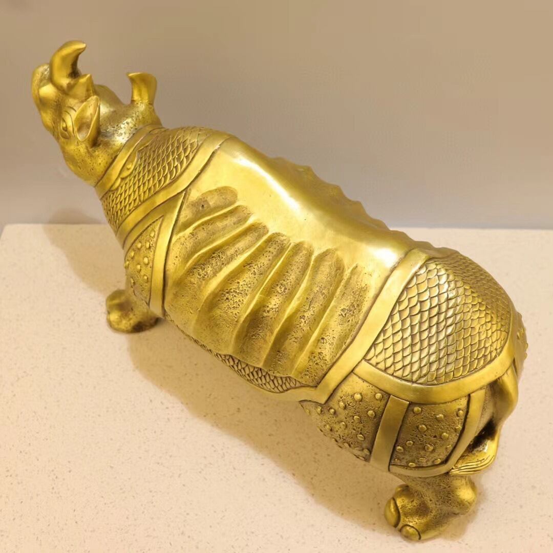 サイ 置物 オブジェ 金 ゴールド 黄金 招財 幸運 長寿 縁起物 魔除け