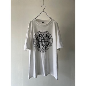 90's Celtic art t-shirt