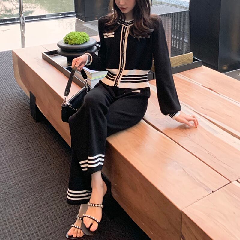 スタンダードカラーラウンドネックセーター ルーズパンツ レディース レトロ Oネック ビッグFスモールZ韓国14852318108